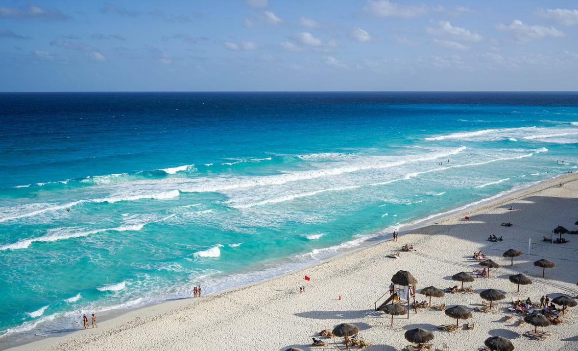 what is the best month to visit cancun mexico